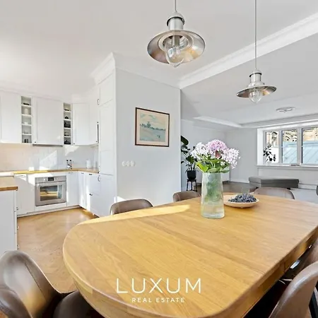 100 Sqm Penthouse In The Heart Of Old Town Tallin